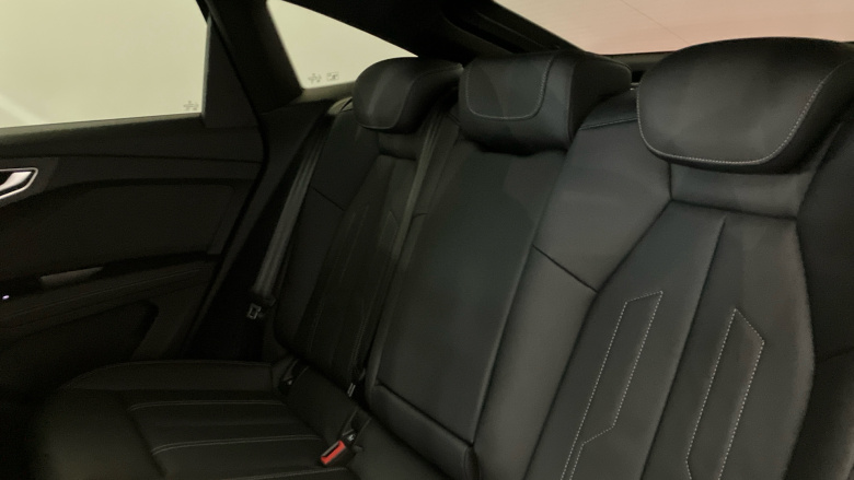 Audi Q4 e-tron 150kW 40 63kWh Black Edition 5dr Auto Electric Estate